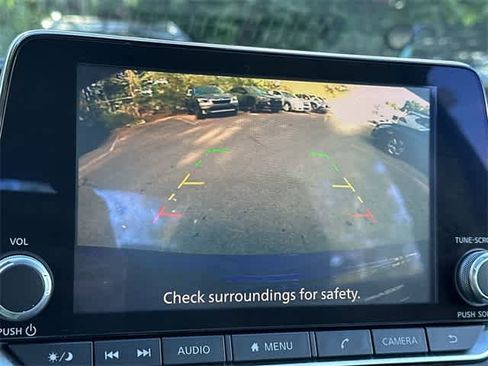 Used 2023 Nissan Altima 2.5 SR image 12