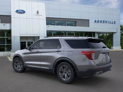 New 2024 Ford Explorer XLT w/ Equipment Group 202A image 4