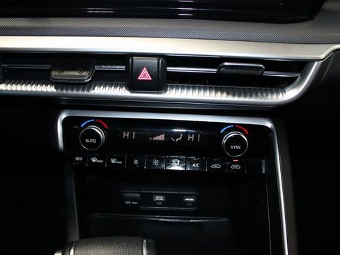 Used 2023 Kia K5 GT-Line image 28