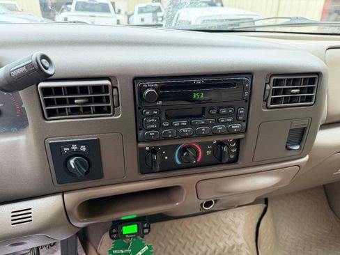 Used 2001 Ford F350 Lariat AWD/4WD image 23