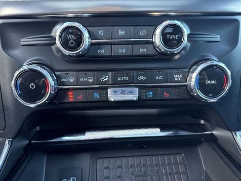 Certified 2023 Ford F150 Raptor w/ Raptor Carbon Fiber Package image 19