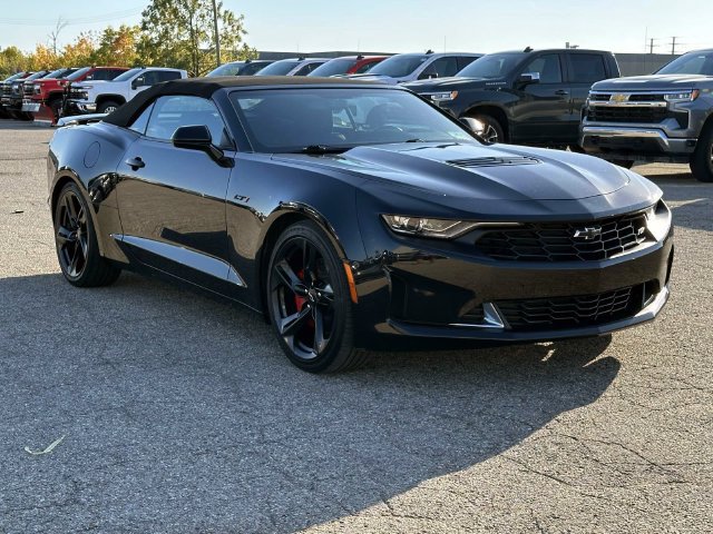 Certified 2022 Chevrolet Camaro LT w/ RS Package RWD image 8