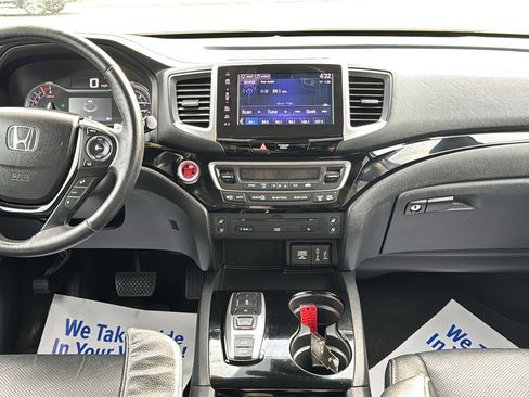 Used 2017 Honda Pilot Elite image 18