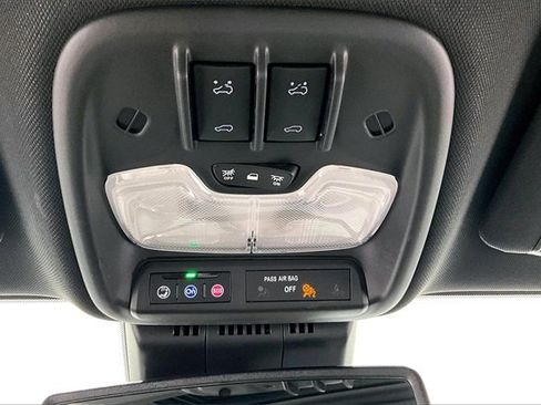 Used 2023 GMC Canyon AT4 w/ AT4 Premium Package image 39