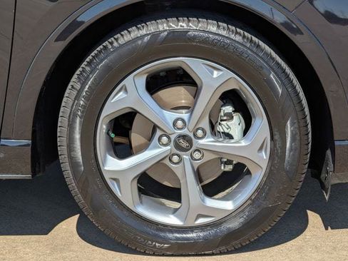 Used 2023 Ford Escape ST-Line w/ Equipment Group 301A FWD image 10