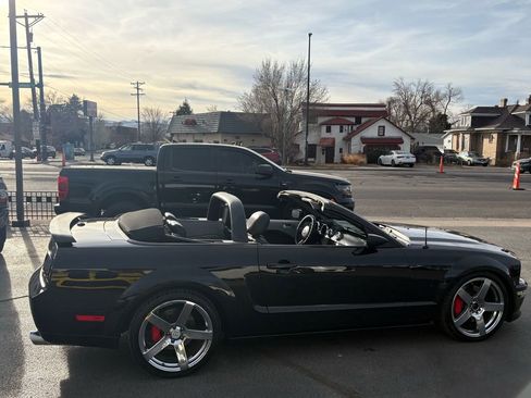 Used 2007 Ford Mustang GT Premium image 10