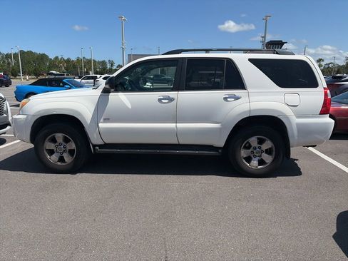 Used 2007 Toyota 4Runner SR5 RWD image 4