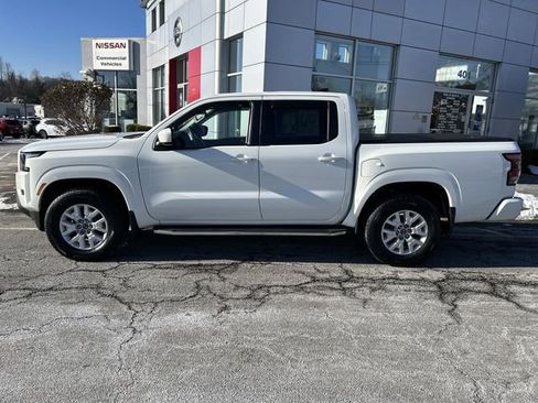 Certified 2022 Nissan Frontier SV w/ Technology Package image 5