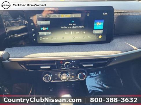 Certified 2025 Nissan Kicks SV image 12