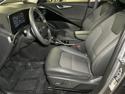 Certified 2025 Kia Niro Wind image 22