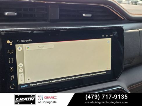 Used 2024 GMC Sierra 1500 AT4 w/ Technology Package AWD/4WD image 17