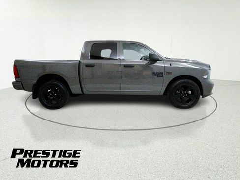 Used 2022 RAM 1500 Express w/ Ceramic Grey Express Package AWD/4WD image 7