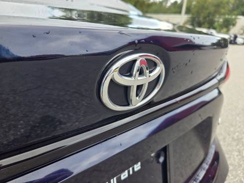 Used 2021 Toyota Corolla LE FWD image 14