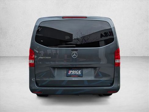 Used 2016 Mercedes-Benz Metris Passenger image 6