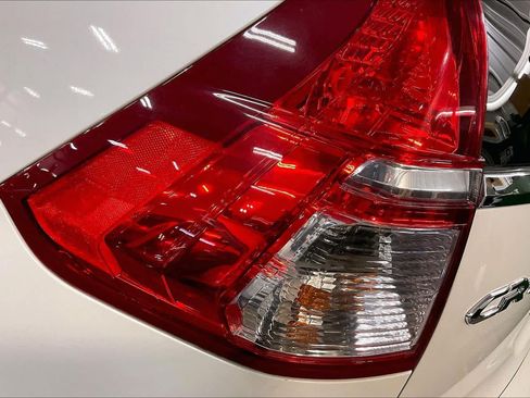 Used 2016 Honda CR-V LX image 28