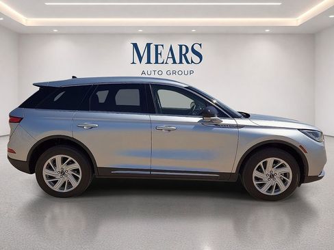 Used 2022 Lincoln Corsair FWD image 6