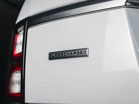 Used 2016 Land Rover Range Rover Long Wheelbase Supercharged image 18