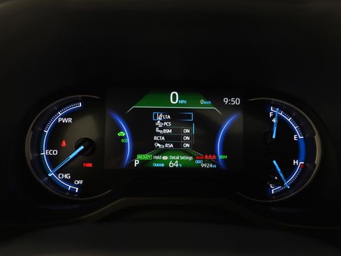 Used 2025 Toyota RAV4 XLE image 29