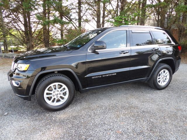 Used 2020 Jeep Grand Cherokee Laredo AWD/4WD image 1