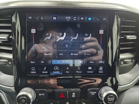 Used 2022 RAM 2500 Big Horn w/ Level C Equiment Group image 50