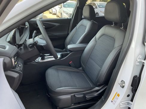 Used 2025 Buick Envista Preferred image 14