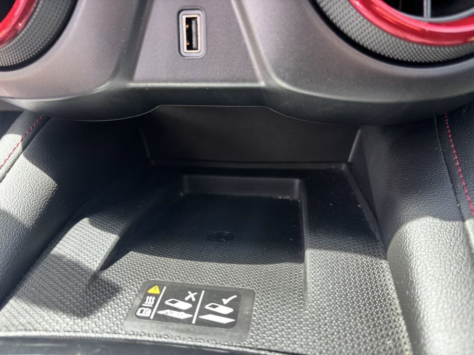 Used 2020 Chevrolet Blazer RS FWD image 13