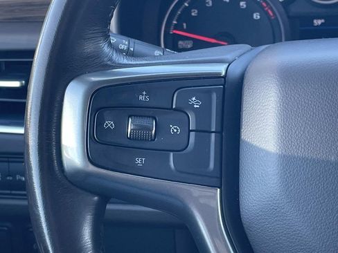 Used 2021 Chevrolet Suburban LT image 25