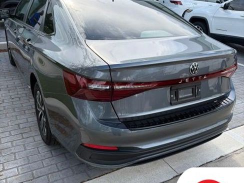 Used 2025 Volkswagen Jetta S FWD image 5