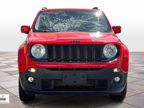 Used 2017 Jeep Renegade Altitude image 3