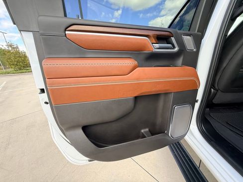 Used 2025 GMC Sierra 3500 Denali Ultimate image 20