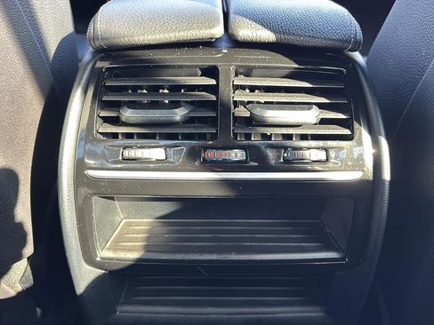 Used 2019 BMW 530i 530i w/ Convenience Package image 43