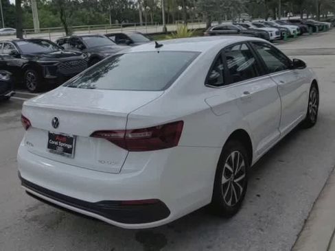 Used 2024 Volkswagen Jetta S FWD image 8