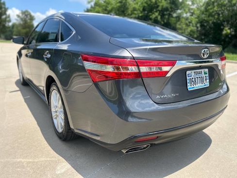 Used 2014 Toyota Avalon XLE Premium FWD image 8
