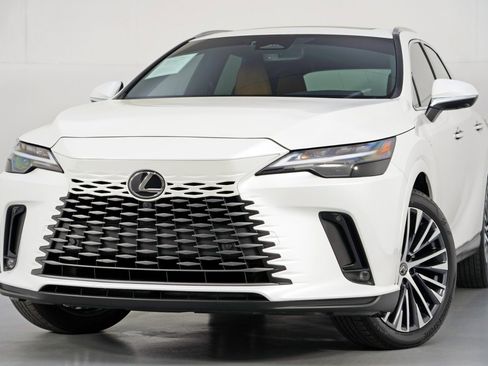 Used 2023 Lexus RX 350 Premium Plus w/ Accessory Package (K3) image 3
