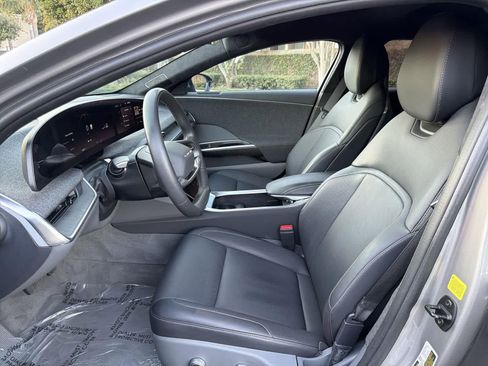 Used 2024 Lucid Air Pure image 23