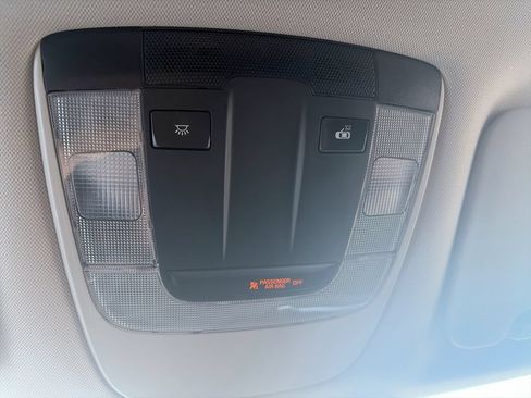 Used 2024 Kia Sportage LX AWD/4WD image 19