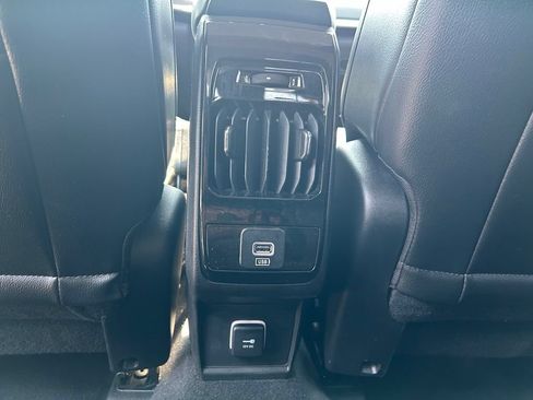 Used 2022 Jeep Compass Limited AWD/4WD image 35