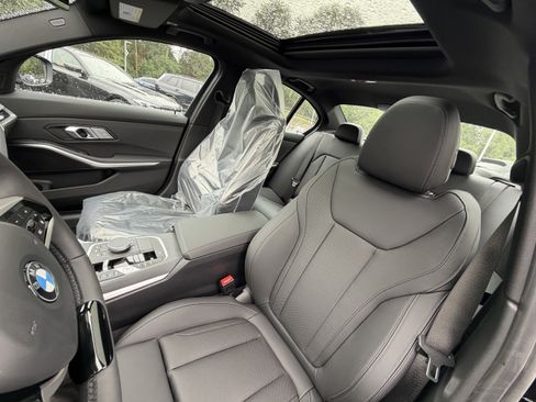 New 2026 BMW 330i xDrive Sedan w/ Premium Package AWD/4WD image 9