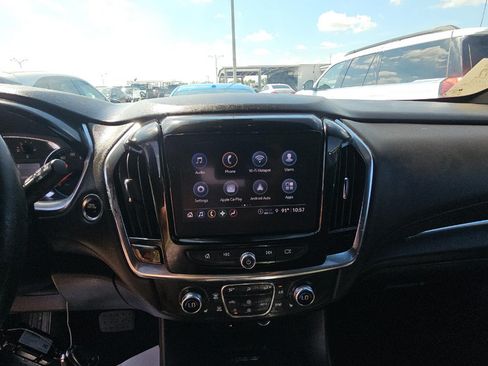 Used 2023 Chevrolet Traverse LT FWD image 11