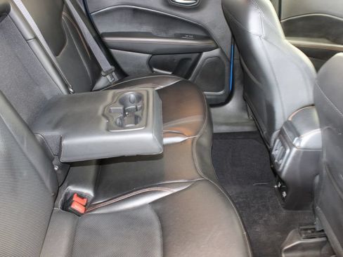 Used 2020 Jeep Compass Limited AWD/4WD image 10
