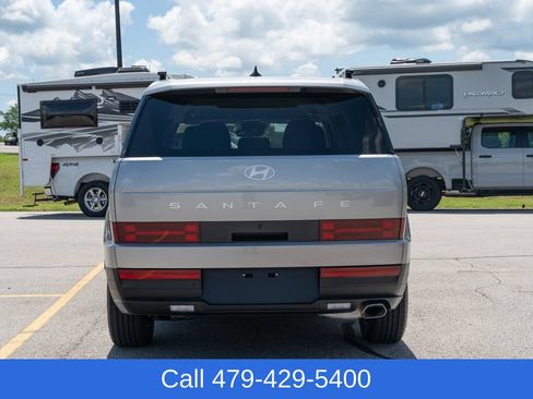 Used 2024 Hyundai Santa Fe SEL FWD image 5