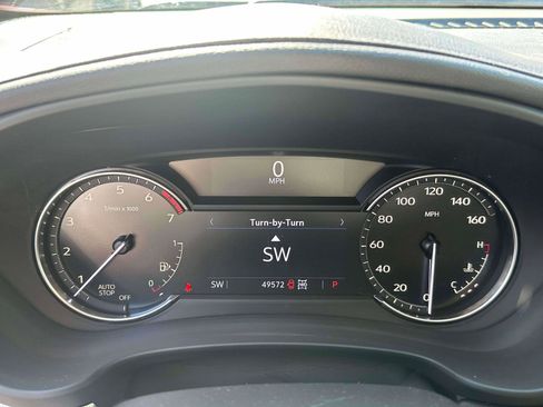 Used 2023 Cadillac XT4 Premium Luxury image 25