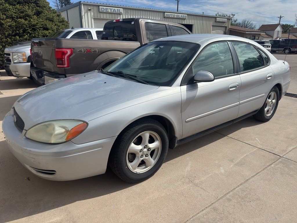 Used 2004 Ford Taurus SES FWD image 1
