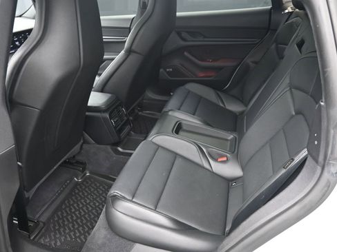 Used 2020 Porsche Taycan 4S image 35