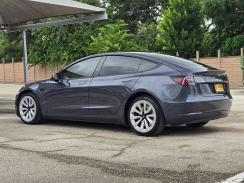 Used 2023 Tesla Model 3 Standard Range RWD image 5