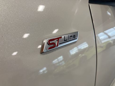 Used 2025 Ford Escape ST-Line image 10