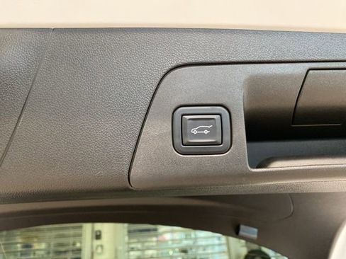 Certified 2024 Buick Envision Avenir image 10