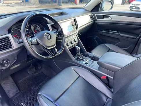 Used 2019 Volkswagen Atlas SE FWD image 13