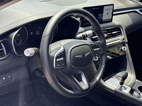 Used 2025 Genesis G70 2.5T AWD/4WD image 9