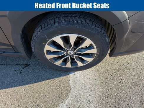 Used 2023 Subaru Outback Limited image 23